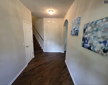 7901 Southwest Pkwy - Photo Thumbnail 14