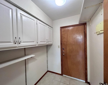 57 Woodcreek Dr - Photo Thumbnail 18