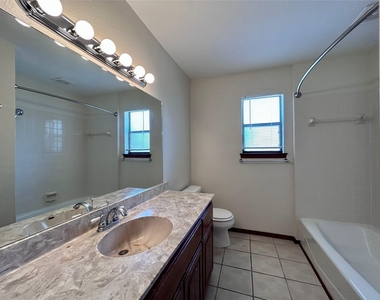 57 Woodcreek Dr - Photo Thumbnail 17