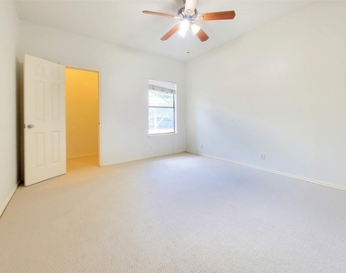 11970 Jollyville Rd - Photo Thumbnail 10