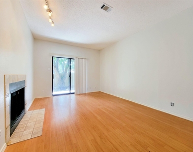 11970 Jollyville Rd - Photo Thumbnail 5