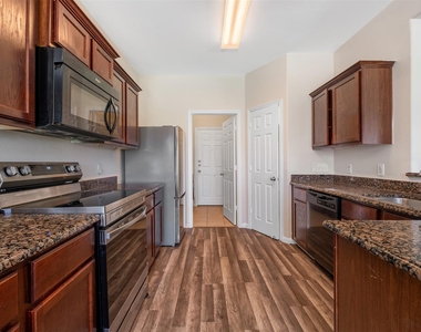 19420 James Manor St - Photo Thumbnail 11