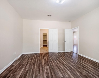 19420 James Manor St - Photo Thumbnail 5