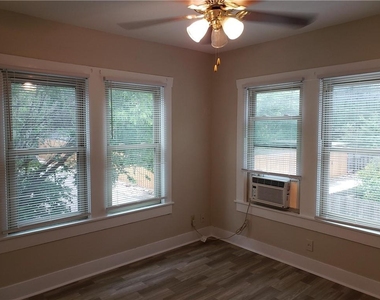 405 E 38th St - Photo Thumbnail 3