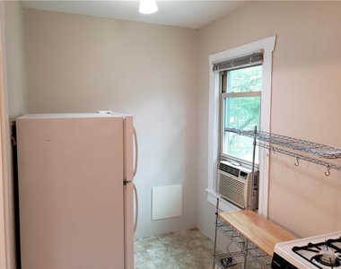405 E 38th St - Photo Thumbnail 6