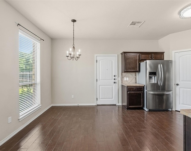 142 Sierra Rose Loop - Photo Thumbnail 10