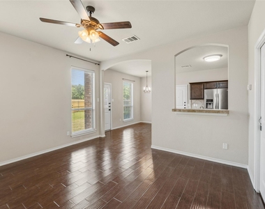142 Sierra Rose Loop - Photo Thumbnail 6