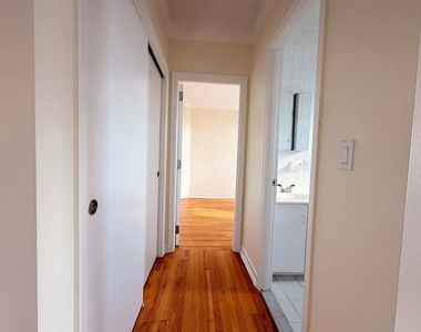 1102 Avenue K - Photo Thumbnail 3