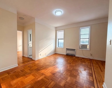 1102 Avenue K - Photo Thumbnail 2
