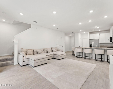 13536 Ute Place - Photo Thumbnail 7