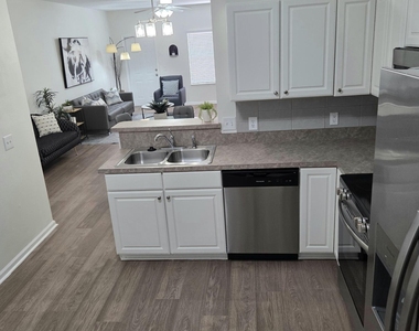415 Southern Branch Lane - Photo Thumbnail 13