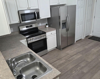 415 Southern Branch Lane - Photo Thumbnail 3