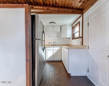 8306 Galveston Avenue - Photo Thumbnail 11