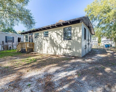 8306 Galveston Avenue - Photo Thumbnail 24