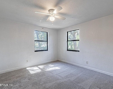 8306 Galveston Avenue - Photo Thumbnail 17