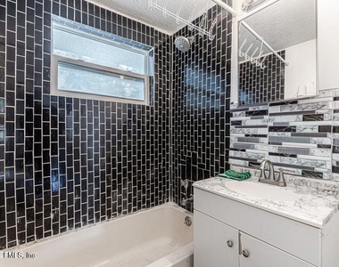 8306 Galveston Avenue - Photo Thumbnail 21