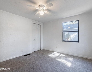 8306 Galveston Avenue - Photo Thumbnail 20