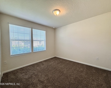 1763 Eagle View Way - Photo Thumbnail 3