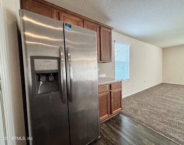 1763 Eagle View Way - Photo Thumbnail 19