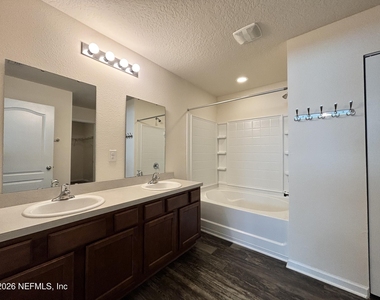 1763 Eagle View Way - Photo Thumbnail 31
