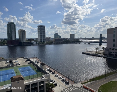 400 E Bay Street - Photo Thumbnail 53