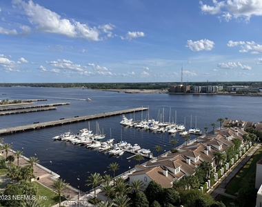 400 E Bay Street - Photo Thumbnail 52