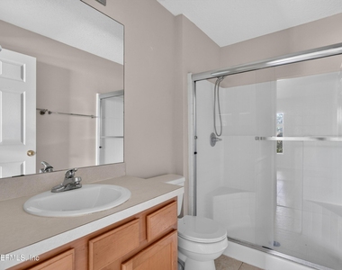 7047 Deer Lodge Circle - Photo Thumbnail 15