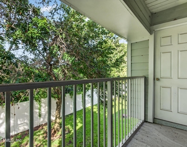 7047 Deer Lodge Circle - Photo Thumbnail 23