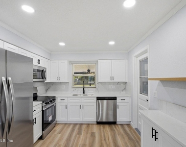 3608 Fortuna Drive - Photo Thumbnail 1
