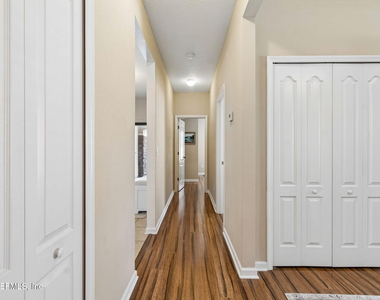 206 Mission Cove Circle - Photo Thumbnail 51
