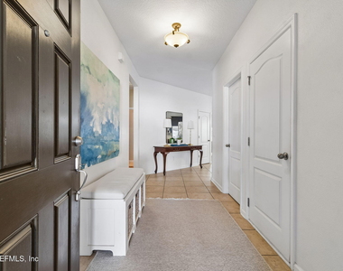 206 Mission Cove Circle - Photo Thumbnail 15