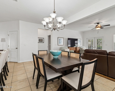 206 Mission Cove Circle - Photo Thumbnail 28