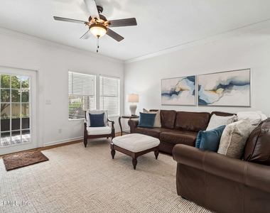 206 Mission Cove Circle - Photo Thumbnail 32