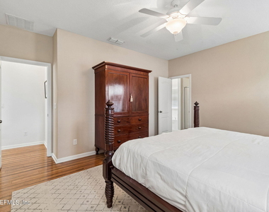 206 Mission Cove Circle - Photo Thumbnail 38