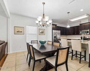 206 Mission Cove Circle - Photo Thumbnail 30