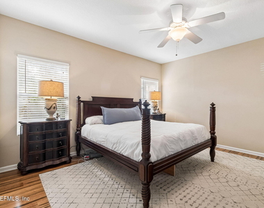 206 Mission Cove Circle - Photo Thumbnail 40
