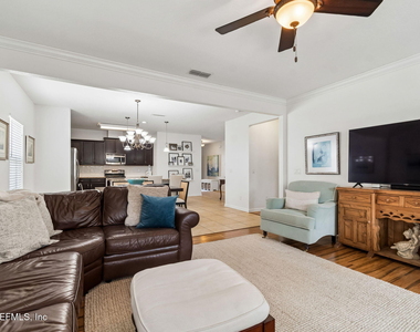 206 Mission Cove Circle - Photo Thumbnail 35