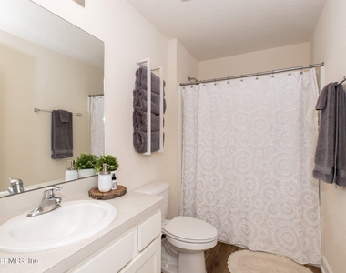 2989 Rock Creek Court - Photo Thumbnail 8