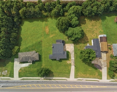 421 E Crogan Street - Photo Thumbnail 17