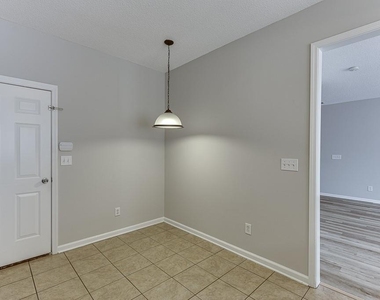 2421 Elkhorn Terrace - Photo Thumbnail 18