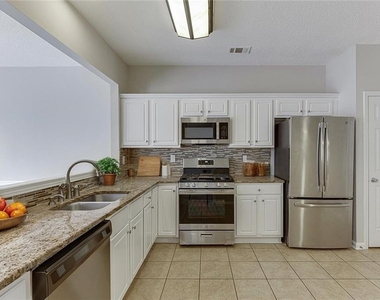 2421 Elkhorn Terrace - Photo Thumbnail 14