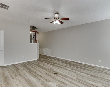 2421 Elkhorn Terrace - Photo Thumbnail 10