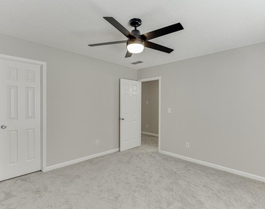 2421 Elkhorn Terrace - Photo Thumbnail 23