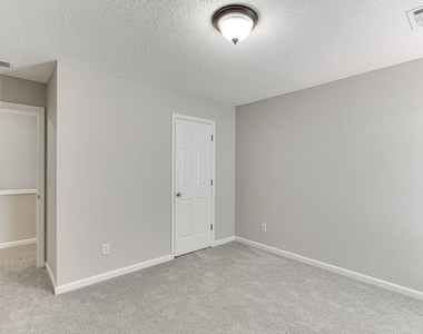 2421 Elkhorn Terrace - Photo Thumbnail 26