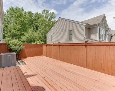 2421 Elkhorn Terrace - Photo Thumbnail 37