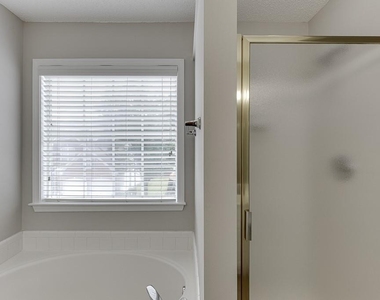2421 Elkhorn Terrace - Photo Thumbnail 33