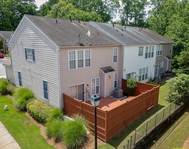 2421 Elkhorn Terrace - Photo Thumbnail 4