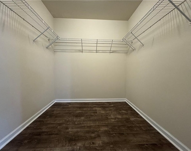 3058 Cedar Glade Lane - Photo Thumbnail 11