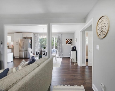 3116 N Druid Hills Road - Photo Thumbnail 4