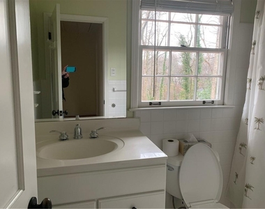 3896 Parkcrest Drive Ne - Photo Thumbnail 13
